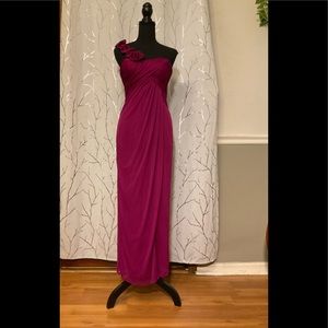 Cache brand, Magenta colored Gown, single shoulder strap, fitted bodice, s 4